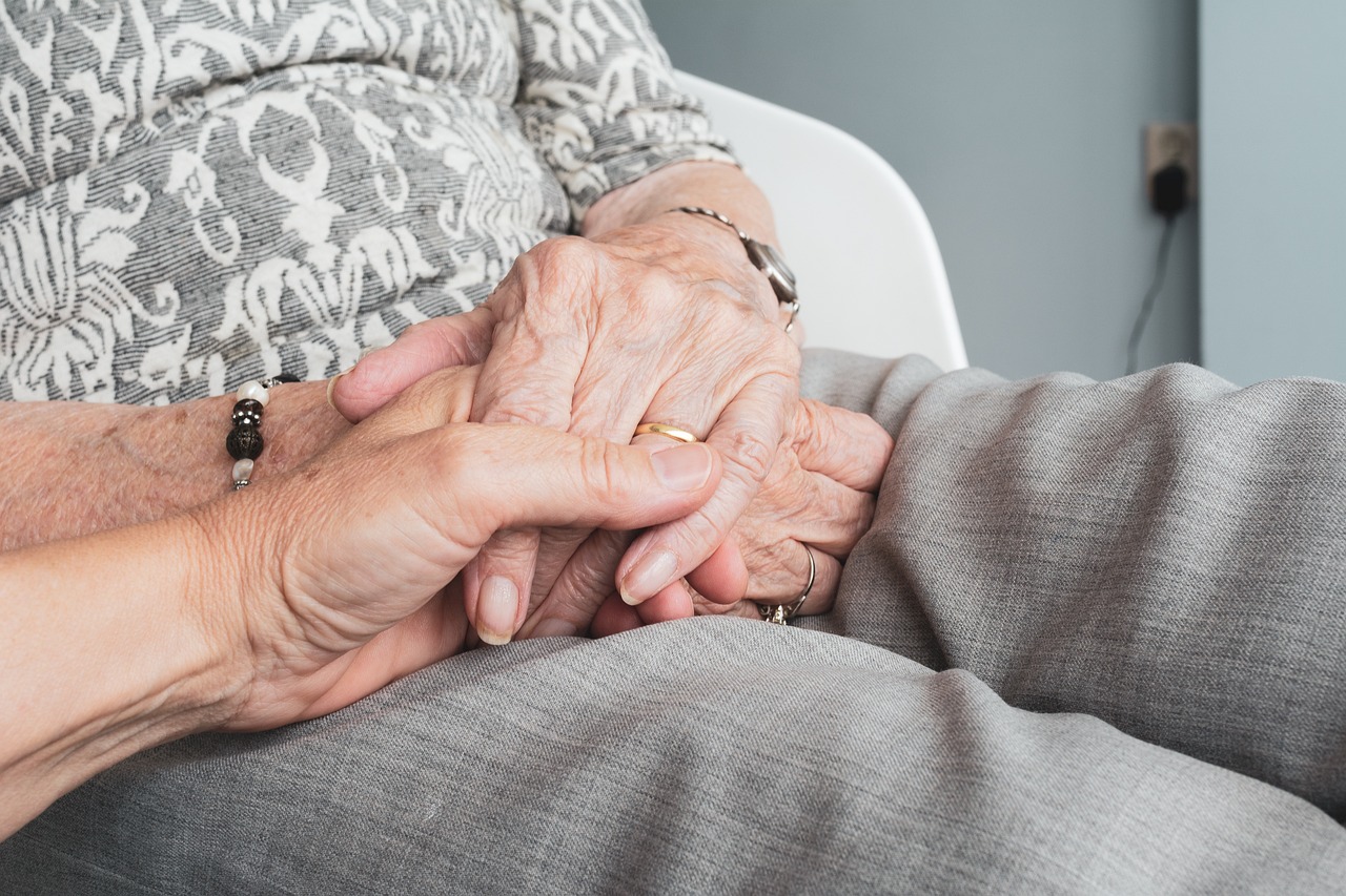 hands-gba33a33f0_1280